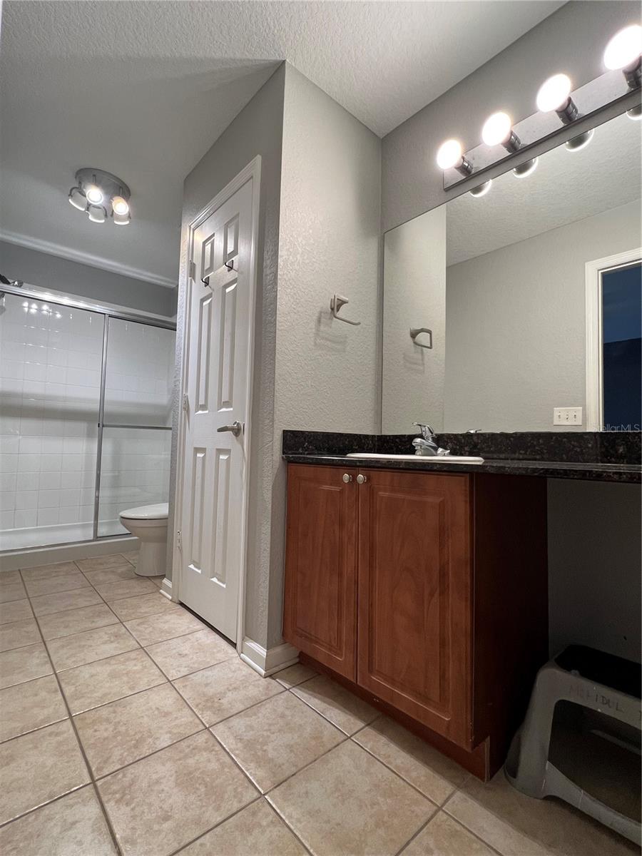 8210 DOWN ROYAL RD, TAMPA, FL, 33610