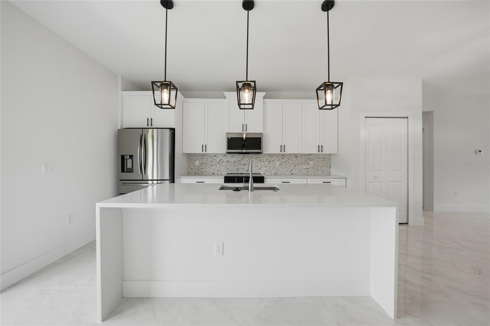 11370 GULFSTREAM BLVD, PORT CHARLOTTE, FL, 33981