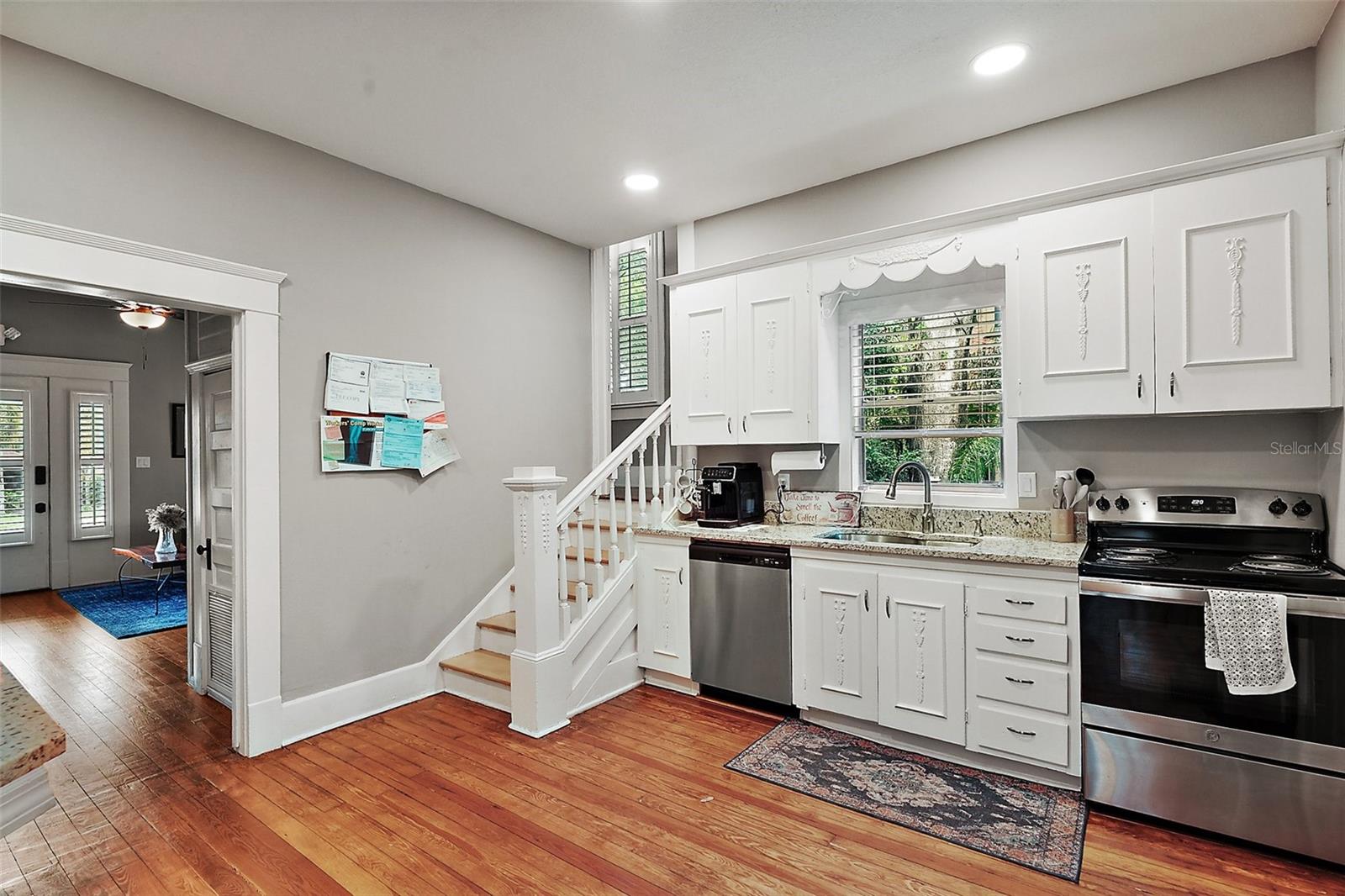 427 S GROVE ST, EUSTIS, FL, 32726