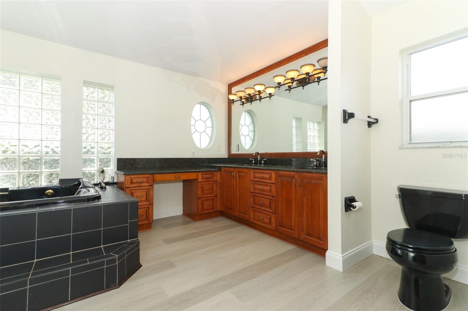 340 HAMPTON HILLS CT, DEBARY, FL, 32713
