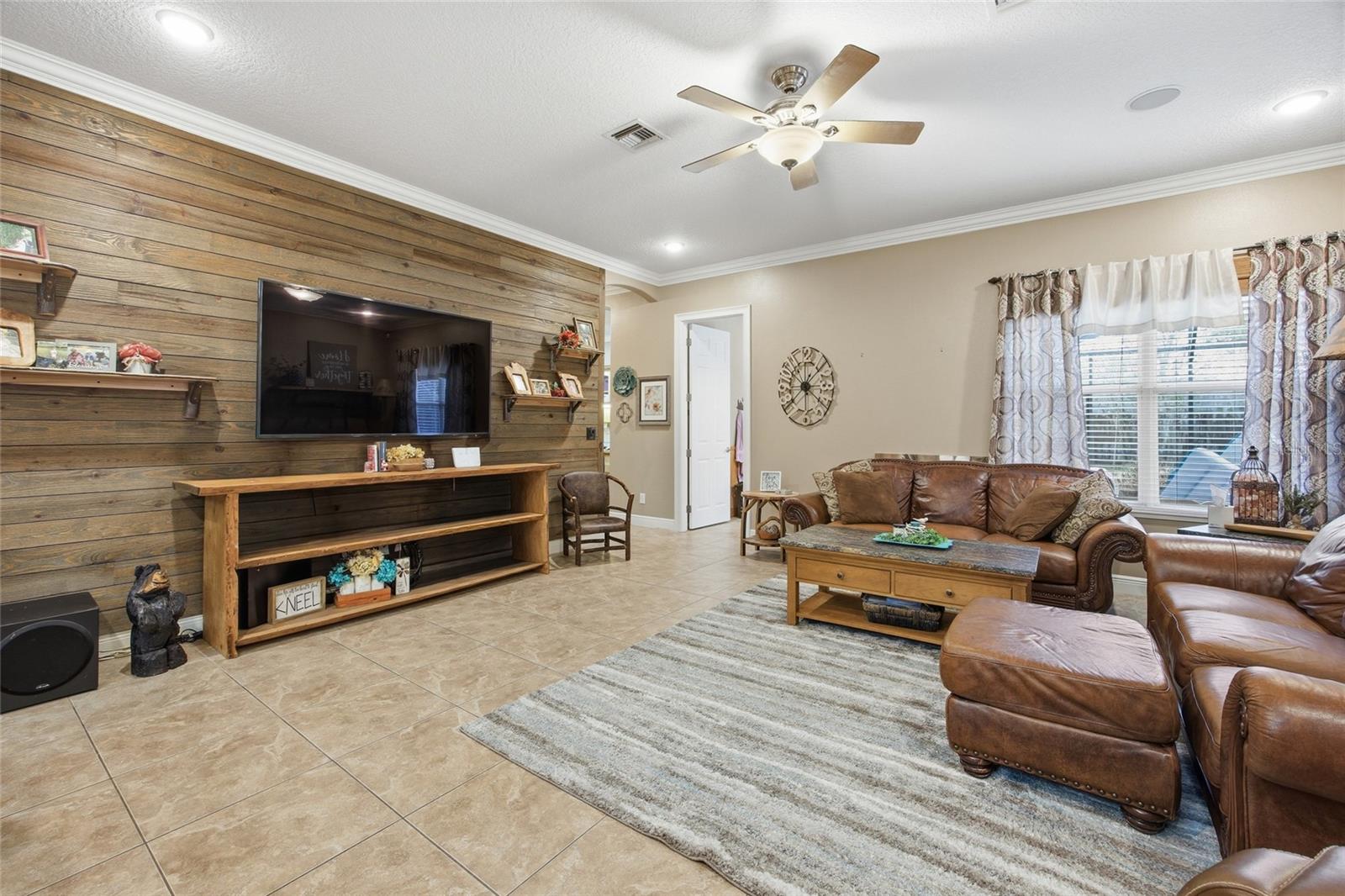 10645 PARKWAY DR, CLERMONT, FL, 34711