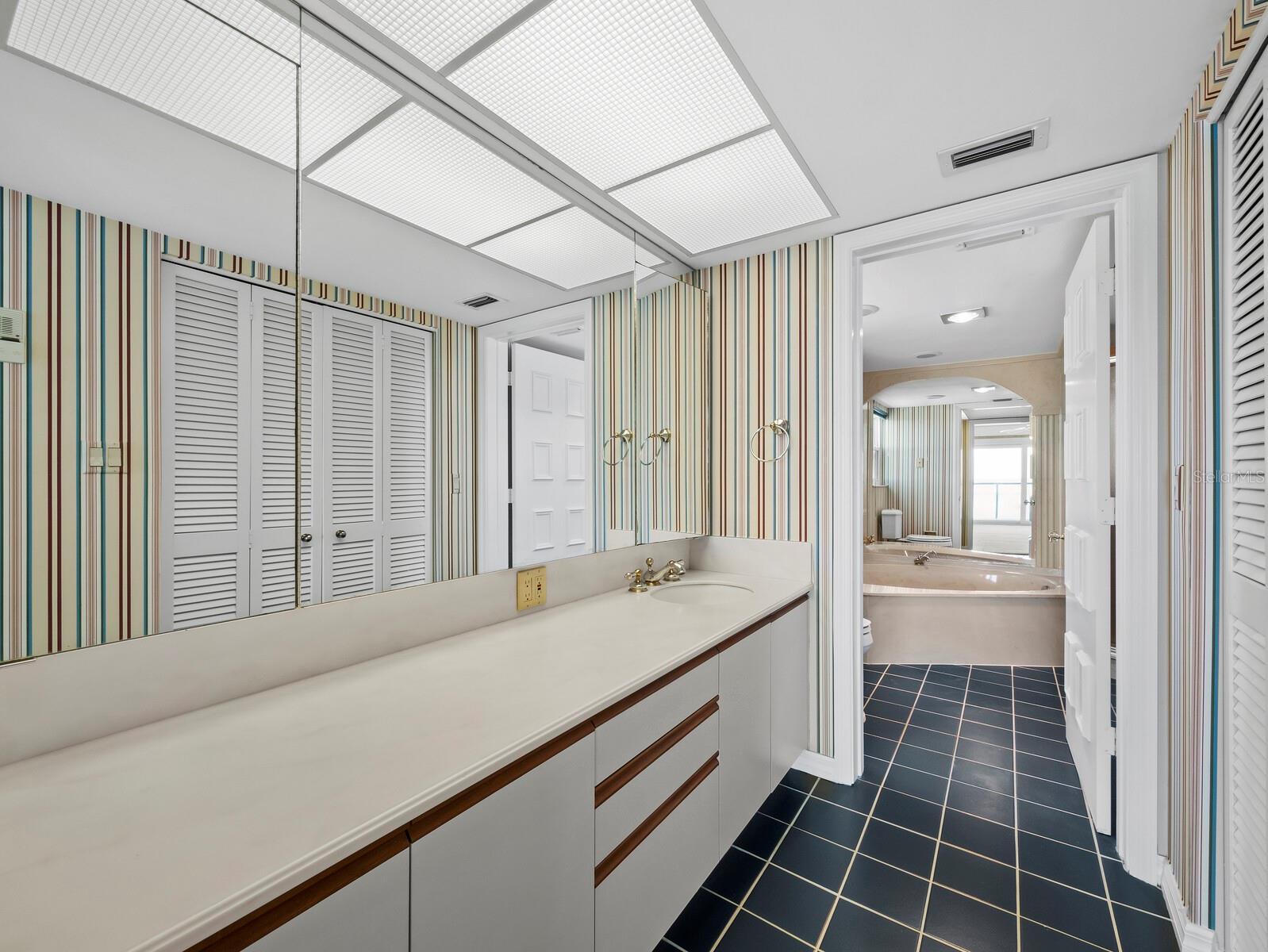 4712 OCEAN BLVD #W10, SARASOTA, FL, 34242