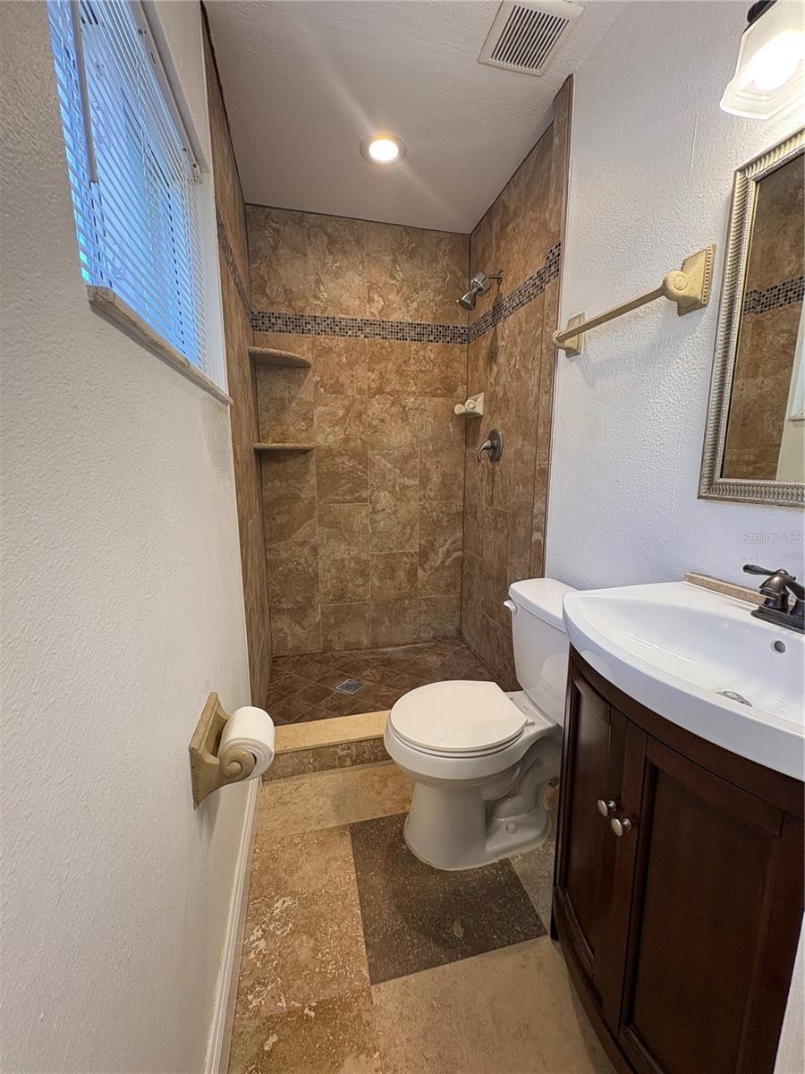 218 LEWIS BLVD SE, ST PETERSBURG, FL, 33705