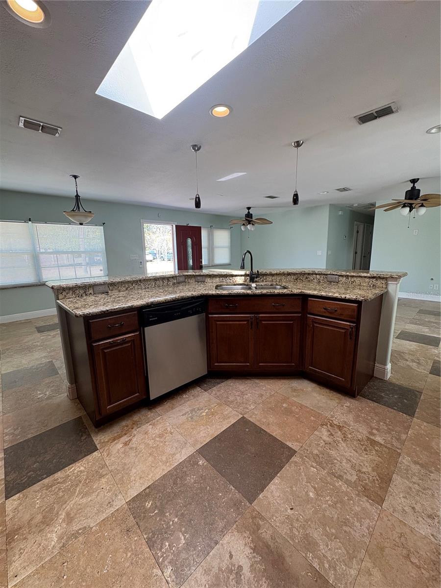 218 LEWIS BLVD SE, ST PETERSBURG, FL, 33705