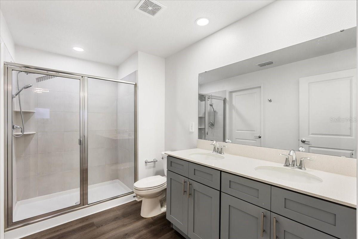 946 LAUREL VIEW WAY, GROVELAND, FL, 34736