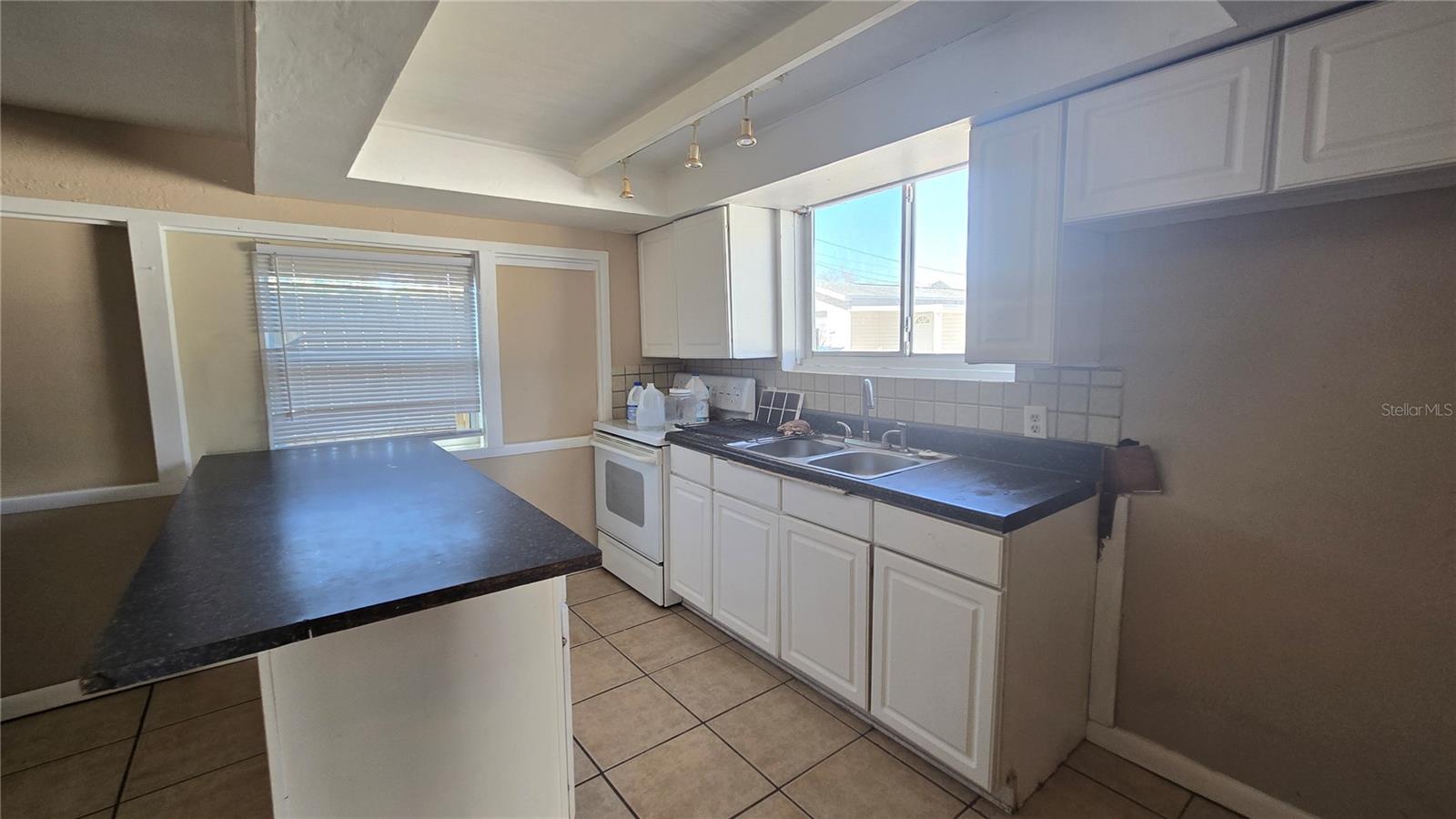 845 50TH AVE N, ST PETERSBURG, FL, 33703