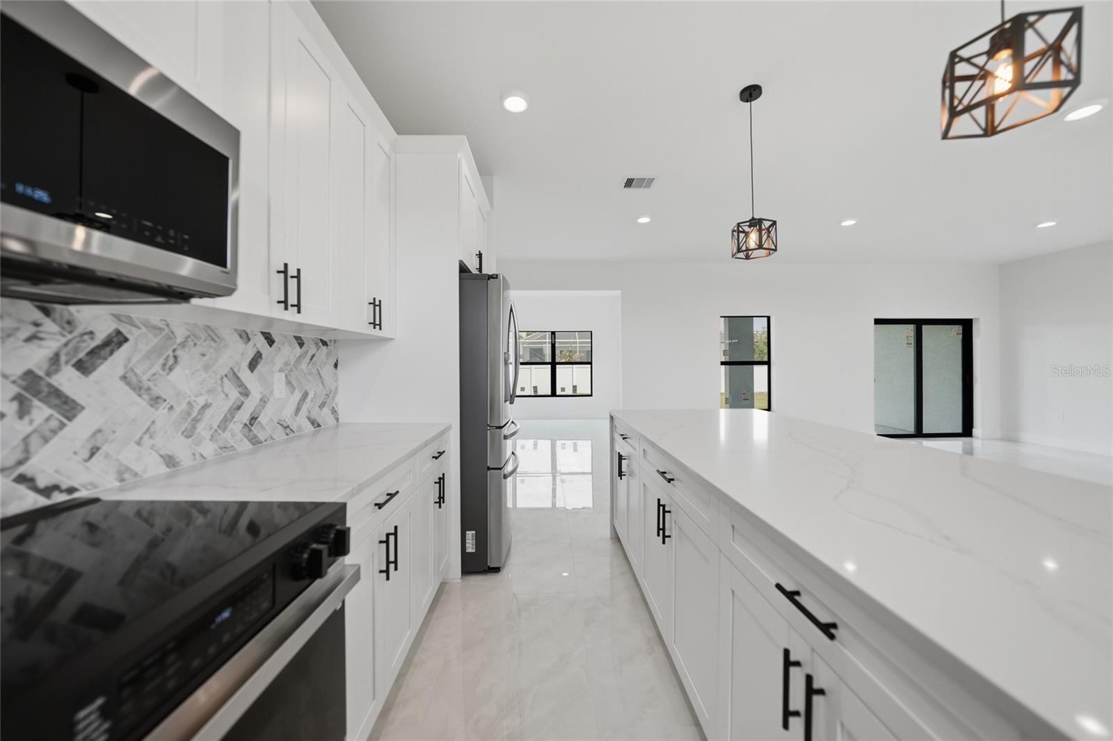 11058 GULFSTREAM BLVD, ENGLEWOOD, FL, 34224