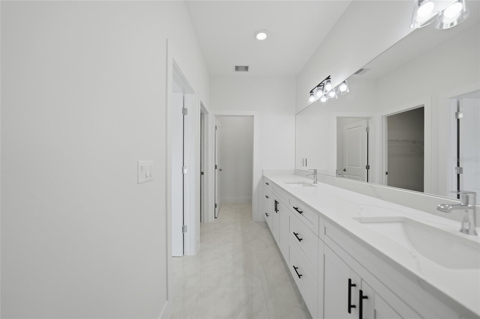 11058 GULFSTREAM BLVD, ENGLEWOOD, FL, 34224