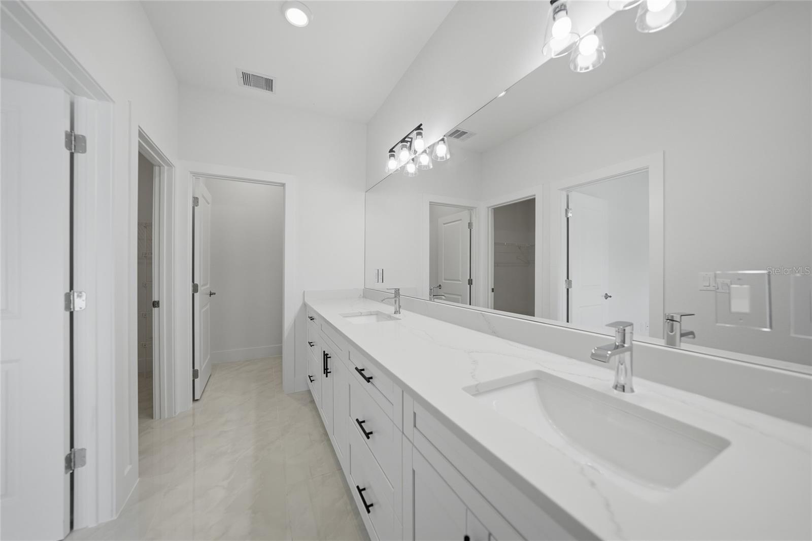 11058 GULFSTREAM BLVD, ENGLEWOOD, FL, 34224