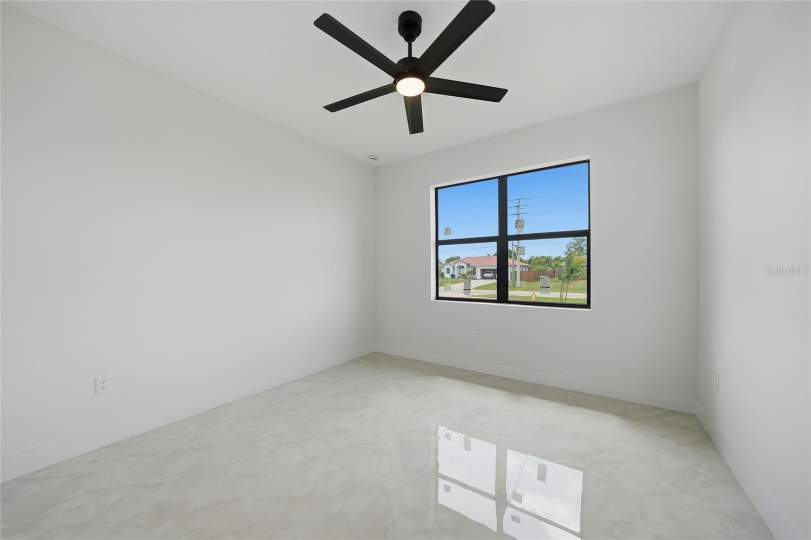11058 GULFSTREAM BLVD, ENGLEWOOD, FL, 34224
