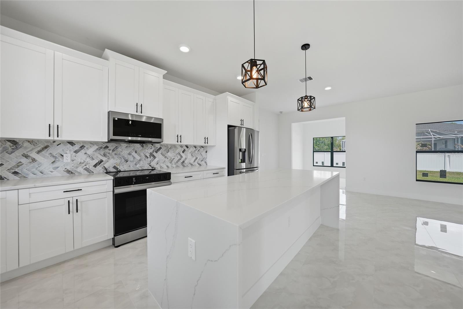 11058 GULFSTREAM BLVD, ENGLEWOOD, FL, 34224