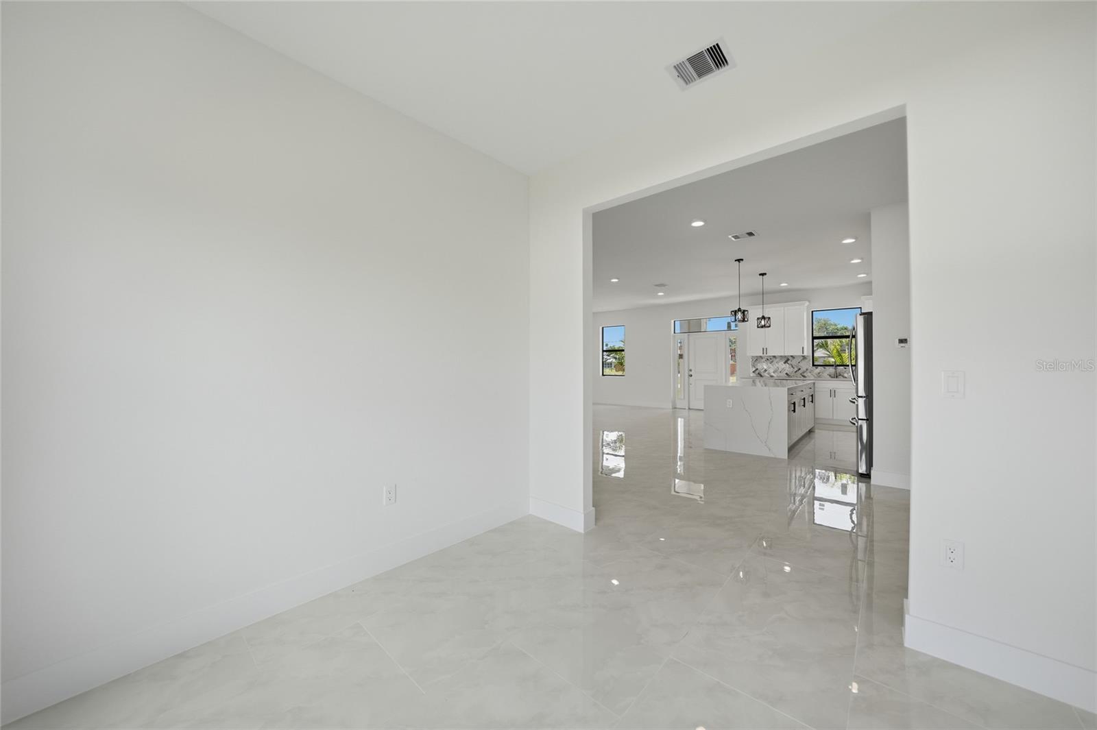 11058 GULFSTREAM BLVD, ENGLEWOOD, FL, 34224