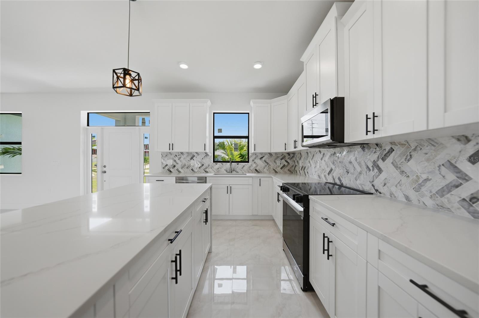 11058 GULFSTREAM BLVD, ENGLEWOOD, FL, 34224