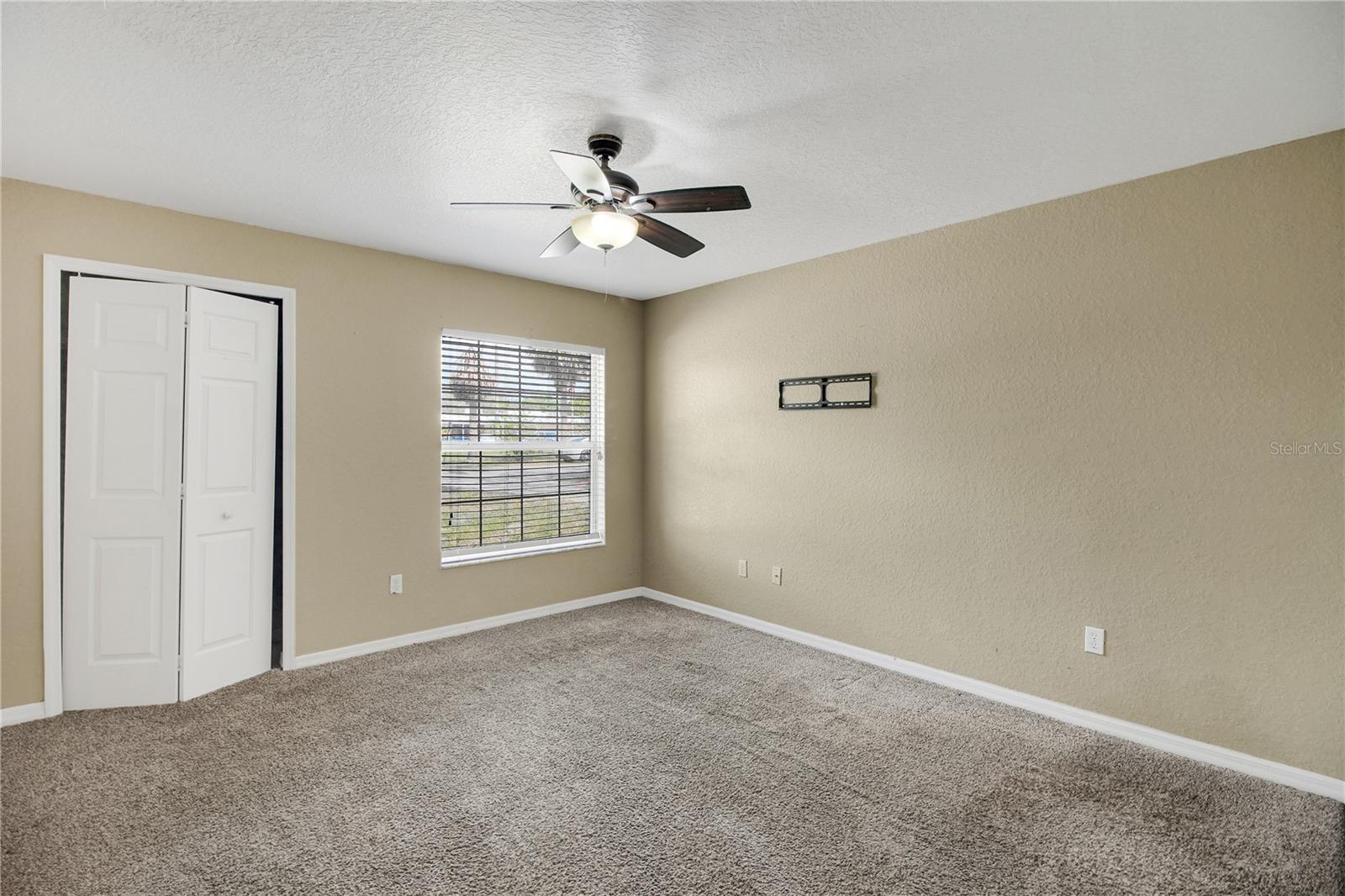 305 W FOUNTAIN ST, FRUITLAND PARK, FL, 34731