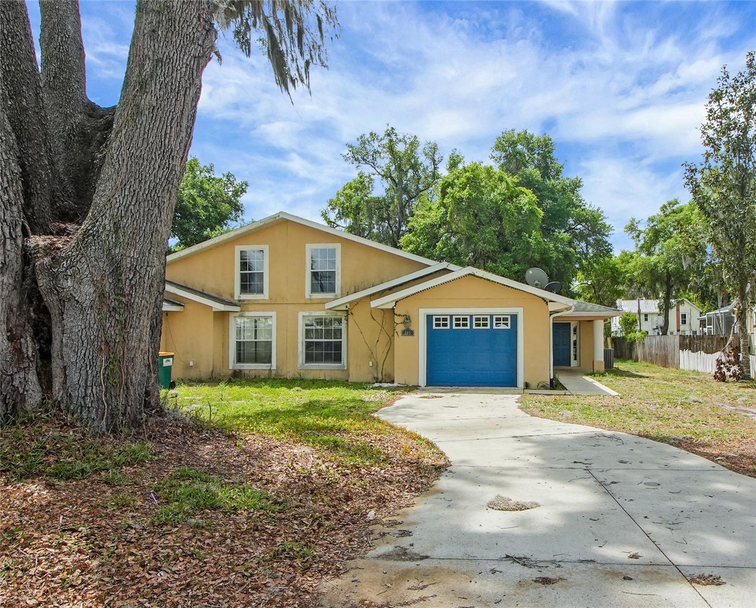 305 W FOUNTAIN ST, FRUITLAND PARK, FL, 34731