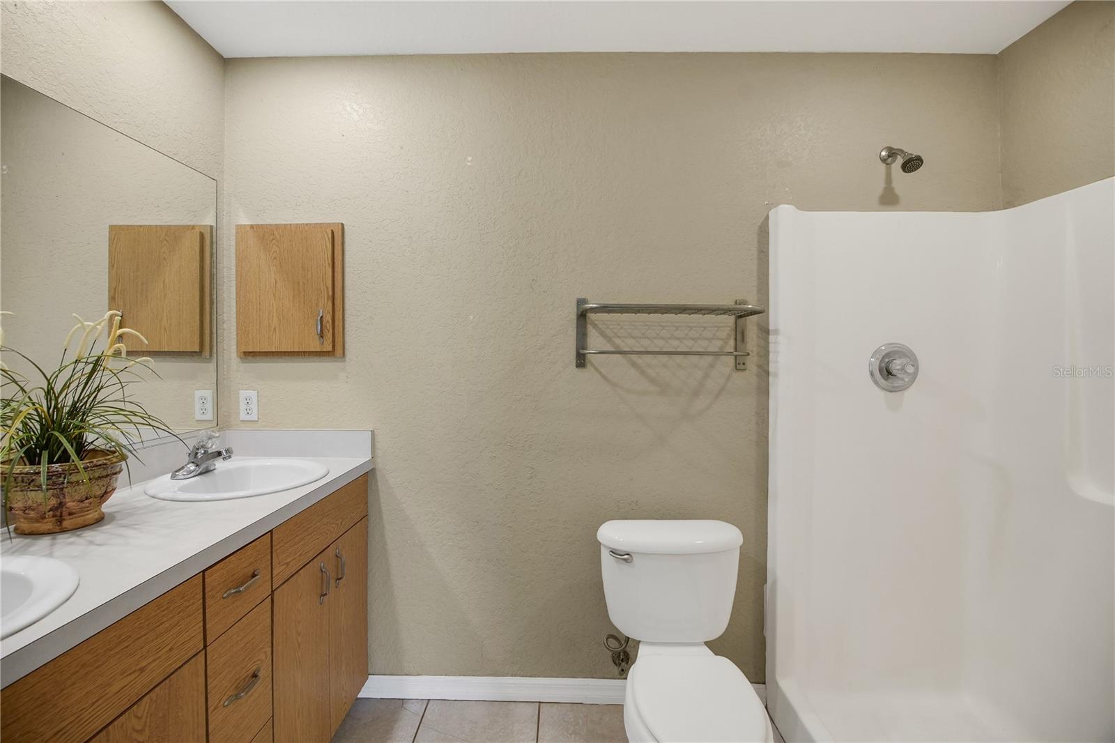 305 W FOUNTAIN ST, FRUITLAND PARK, FL, 34731