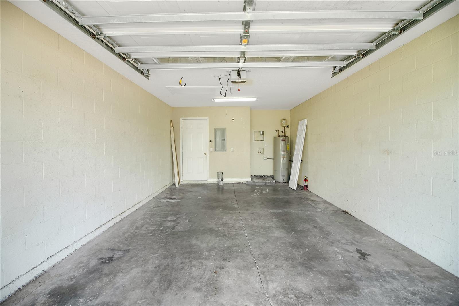 305 W FOUNTAIN ST, FRUITLAND PARK, FL, 34731