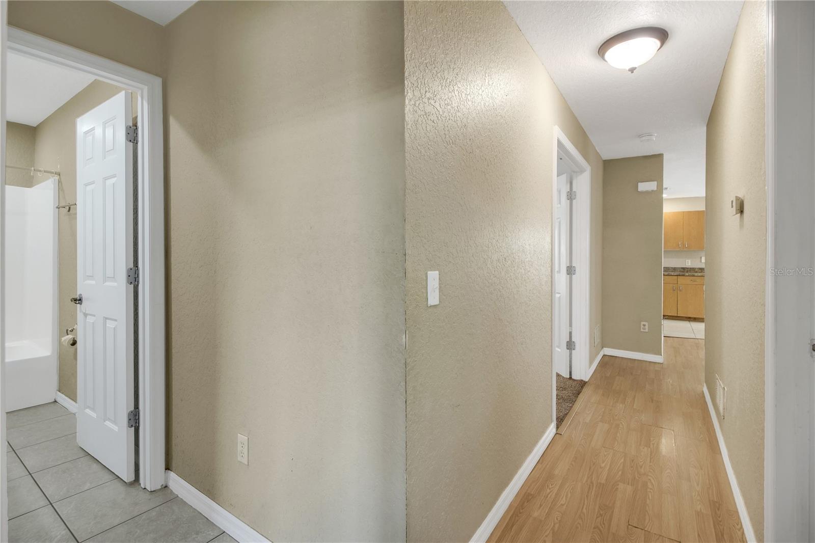 305 W FOUNTAIN ST, FRUITLAND PARK, FL, 34731