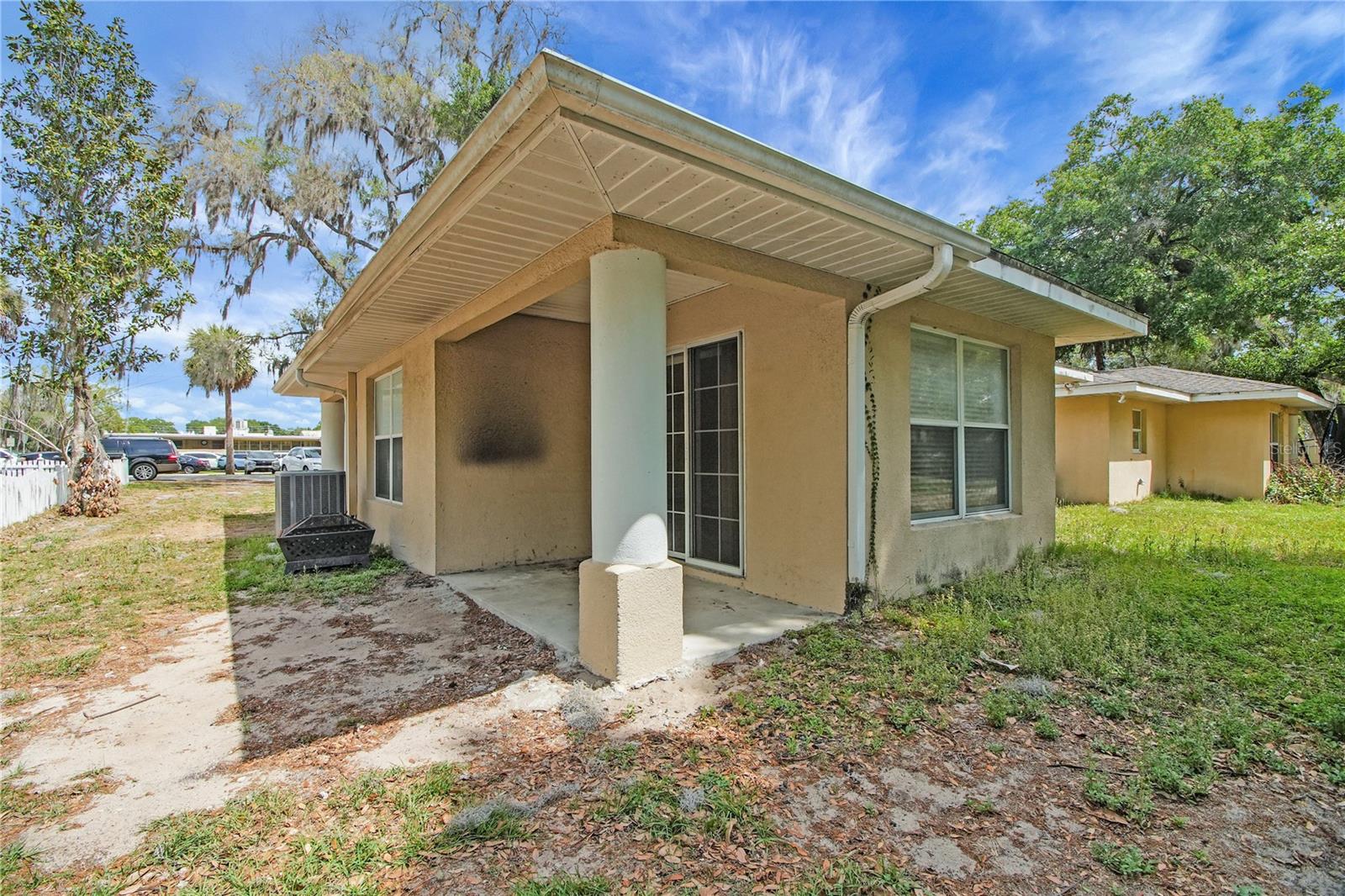 305 W FOUNTAIN ST, FRUITLAND PARK, FL, 34731