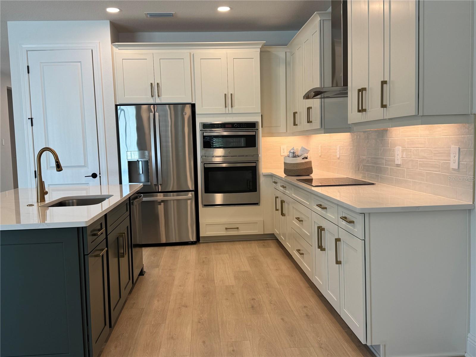 1512 LUGANO CIR, NOKOMIS, FL, 34275