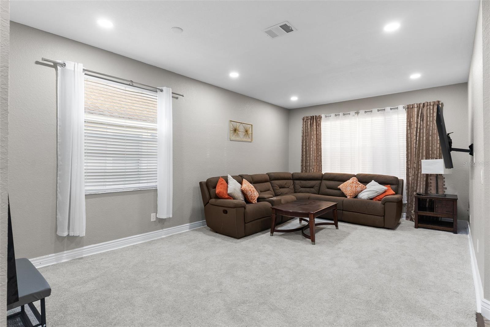 215 GLENEAGLES DR, DAVENPORT, FL, 33897