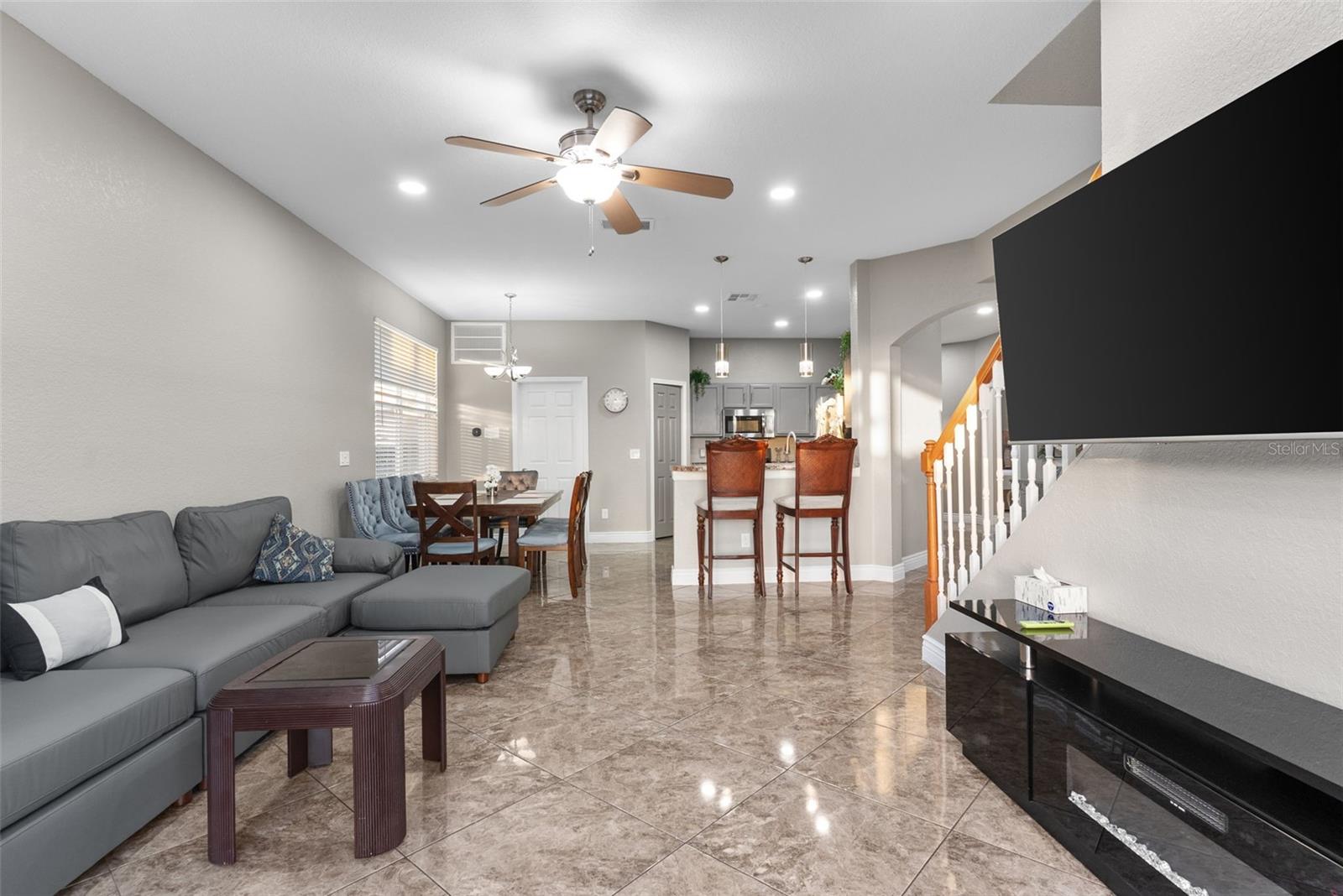 215 GLENEAGLES DR, DAVENPORT, FL, 33897