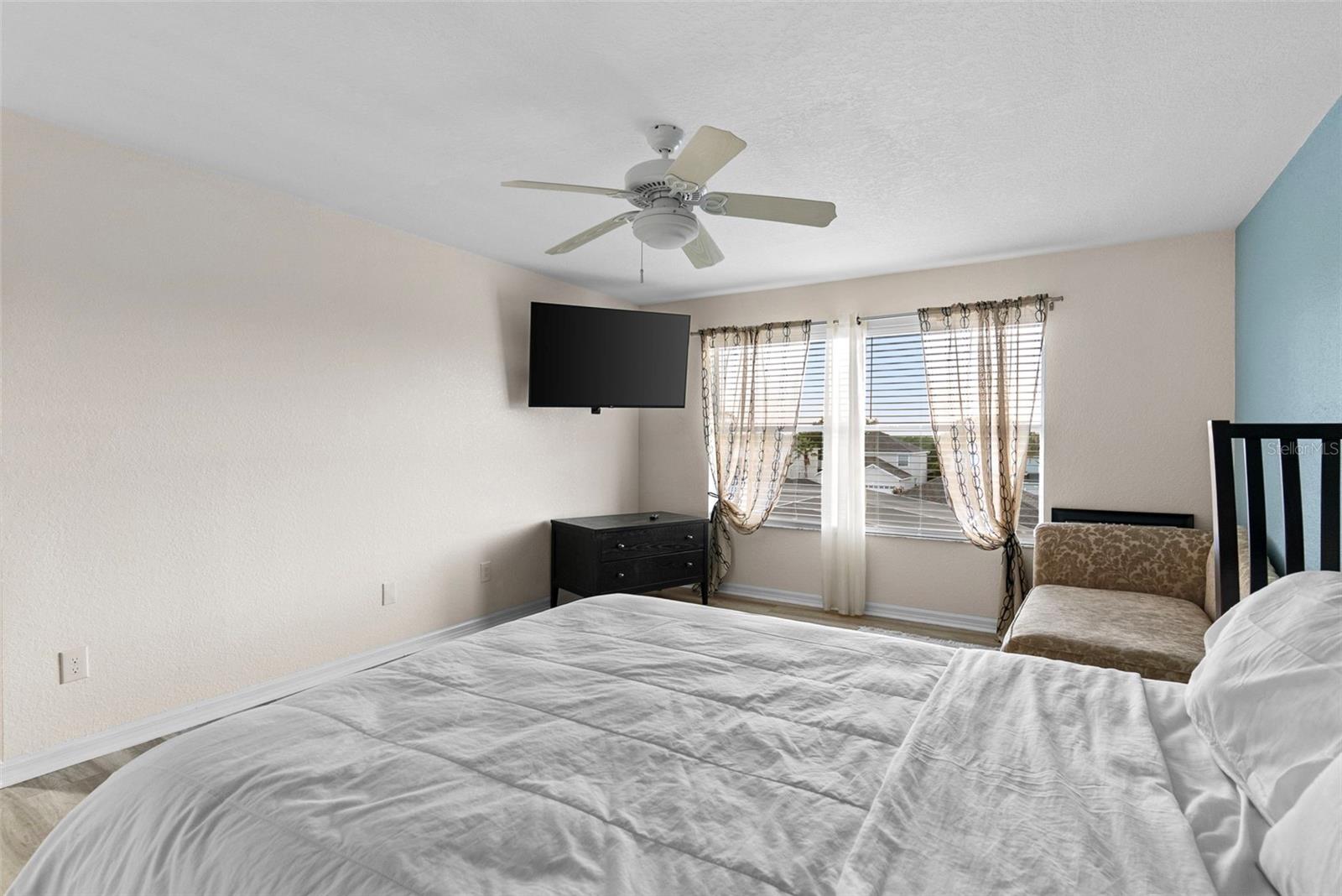 215 GLENEAGLES DR, DAVENPORT, FL, 33897