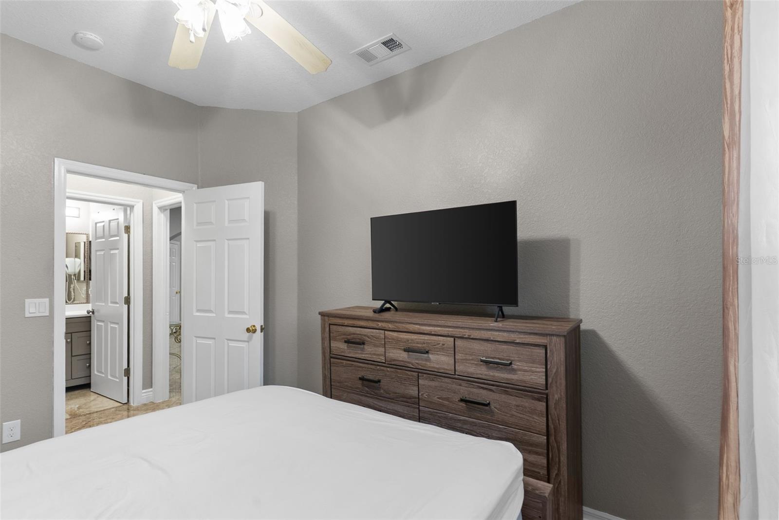 215 GLENEAGLES DR, DAVENPORT, FL, 33897