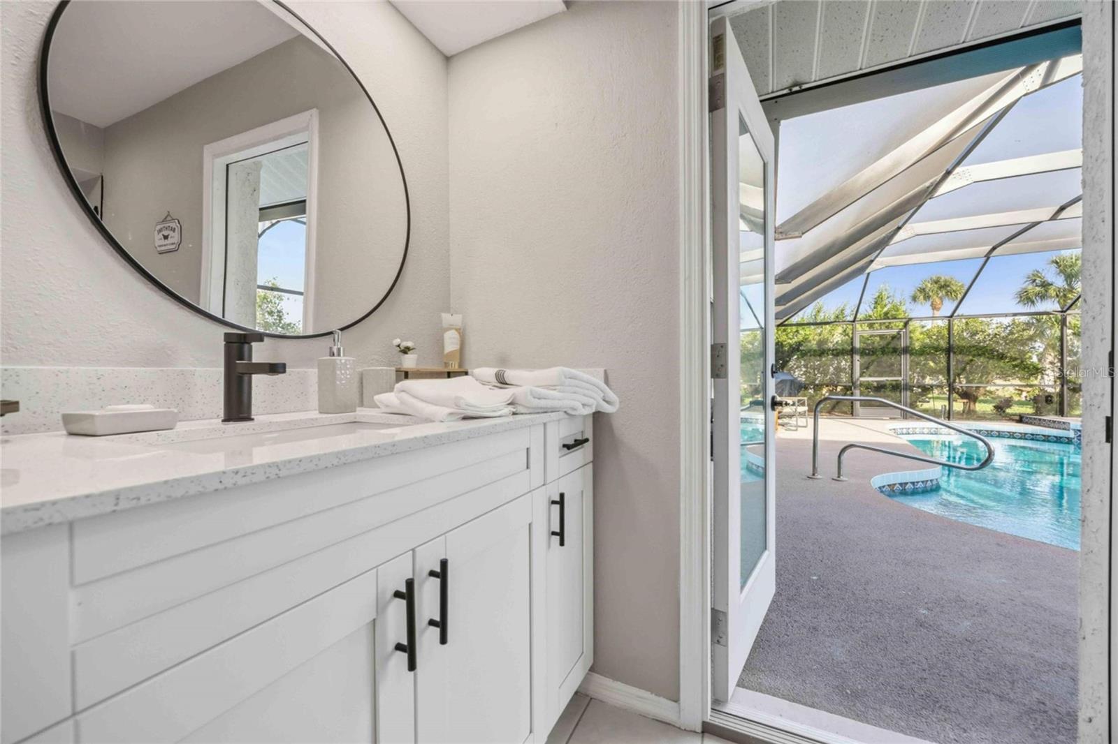 36 BUNKER CIR, ROTONDA WEST, FL, 33947