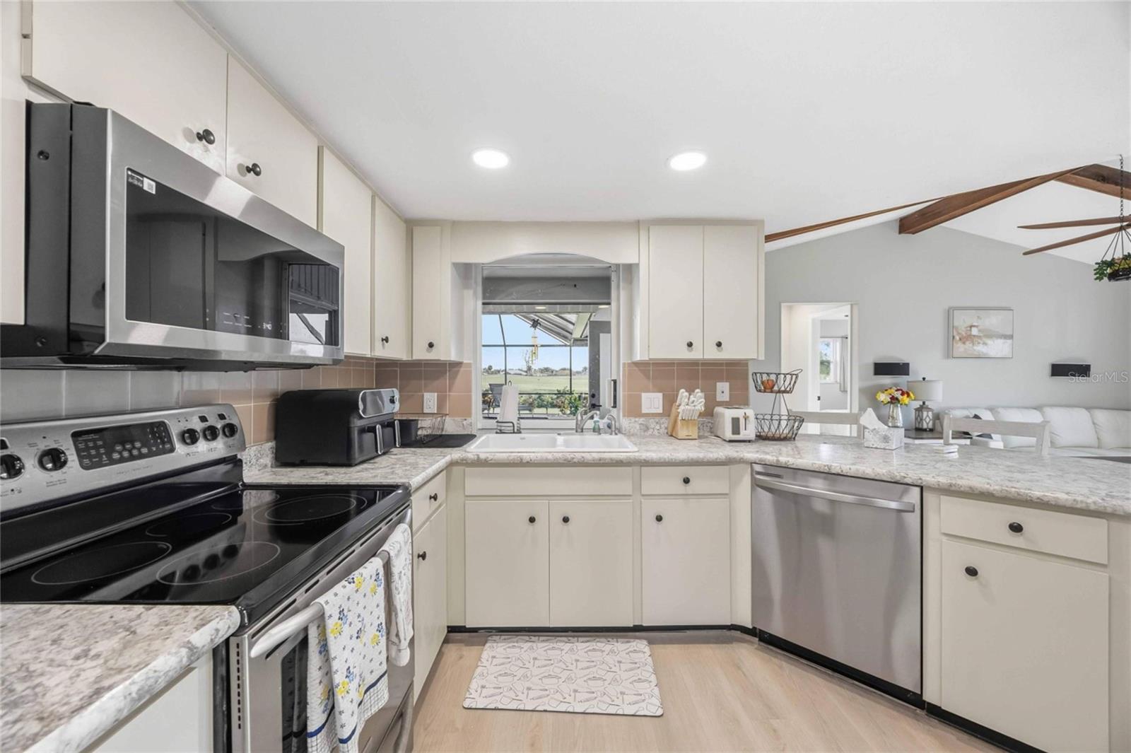 36 BUNKER CIR, ROTONDA WEST, FL, 33947