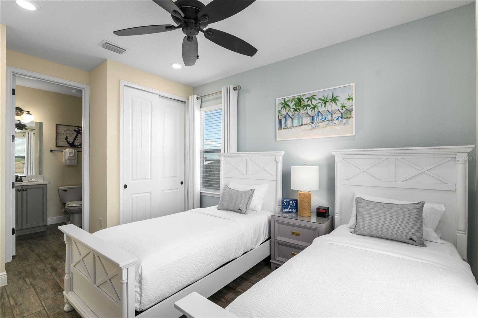 8040 LOST SHAKER LN, KISSIMMEE, FL, 34747