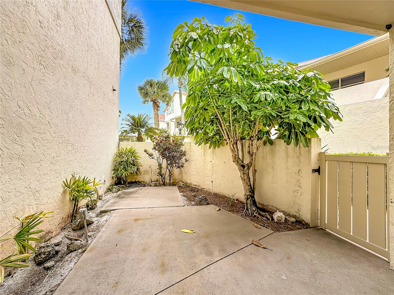 760 VILLAGE CIR #109, VENICE, FL, 34292