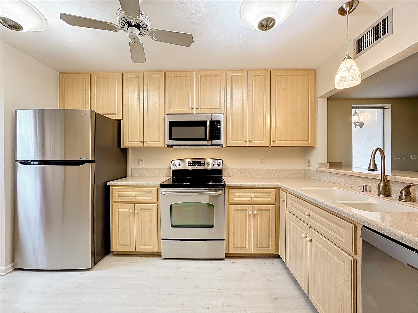760 VILLAGE CIR #109, VENICE, FL, 34292