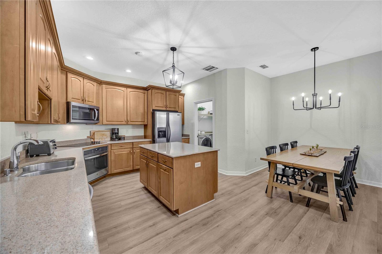 3707 FAWNMIST DR, WESLEY CHAPEL, FL, 33544