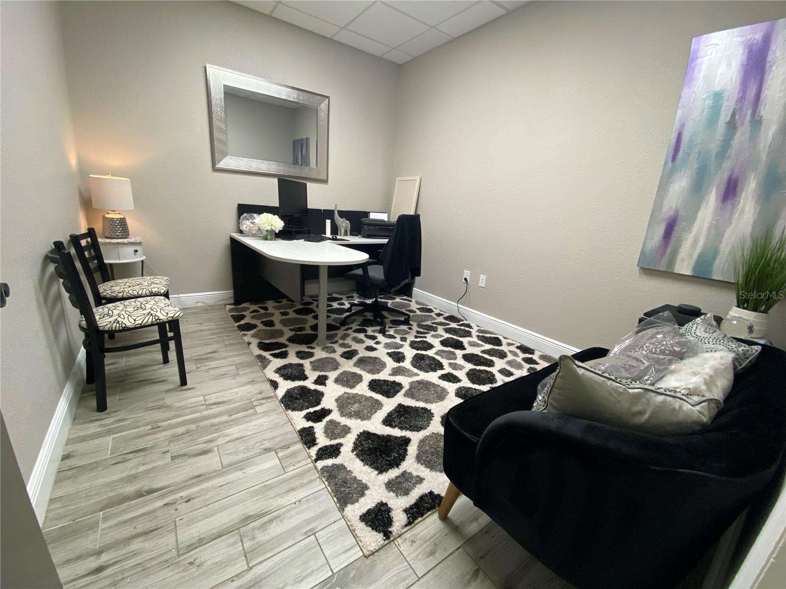 1211 TECH BLVD #118, TAMPA, FL, 33619