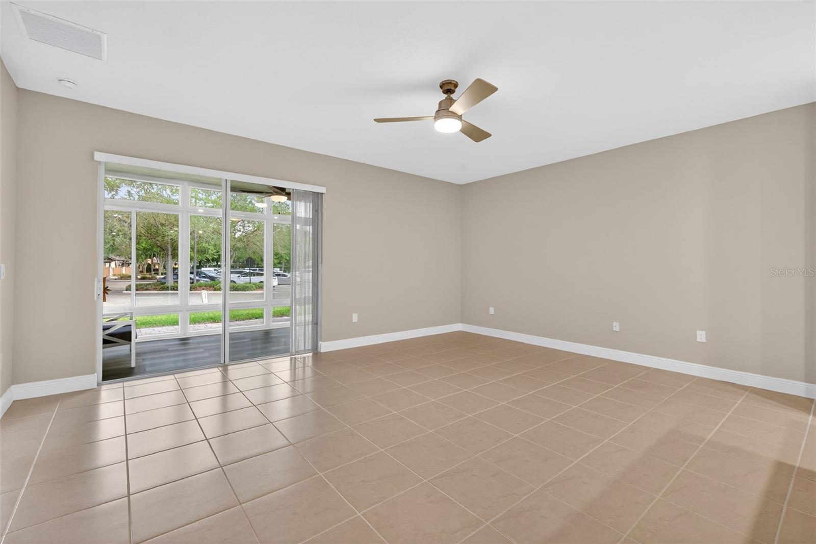 27203 WHITE PLAINS WAY, LEESBURG, FL, 34748