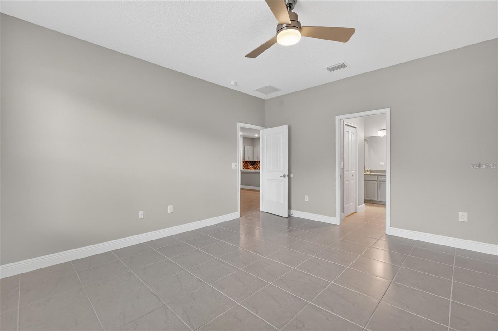 27203 WHITE PLAINS WAY, LEESBURG, FL, 34748