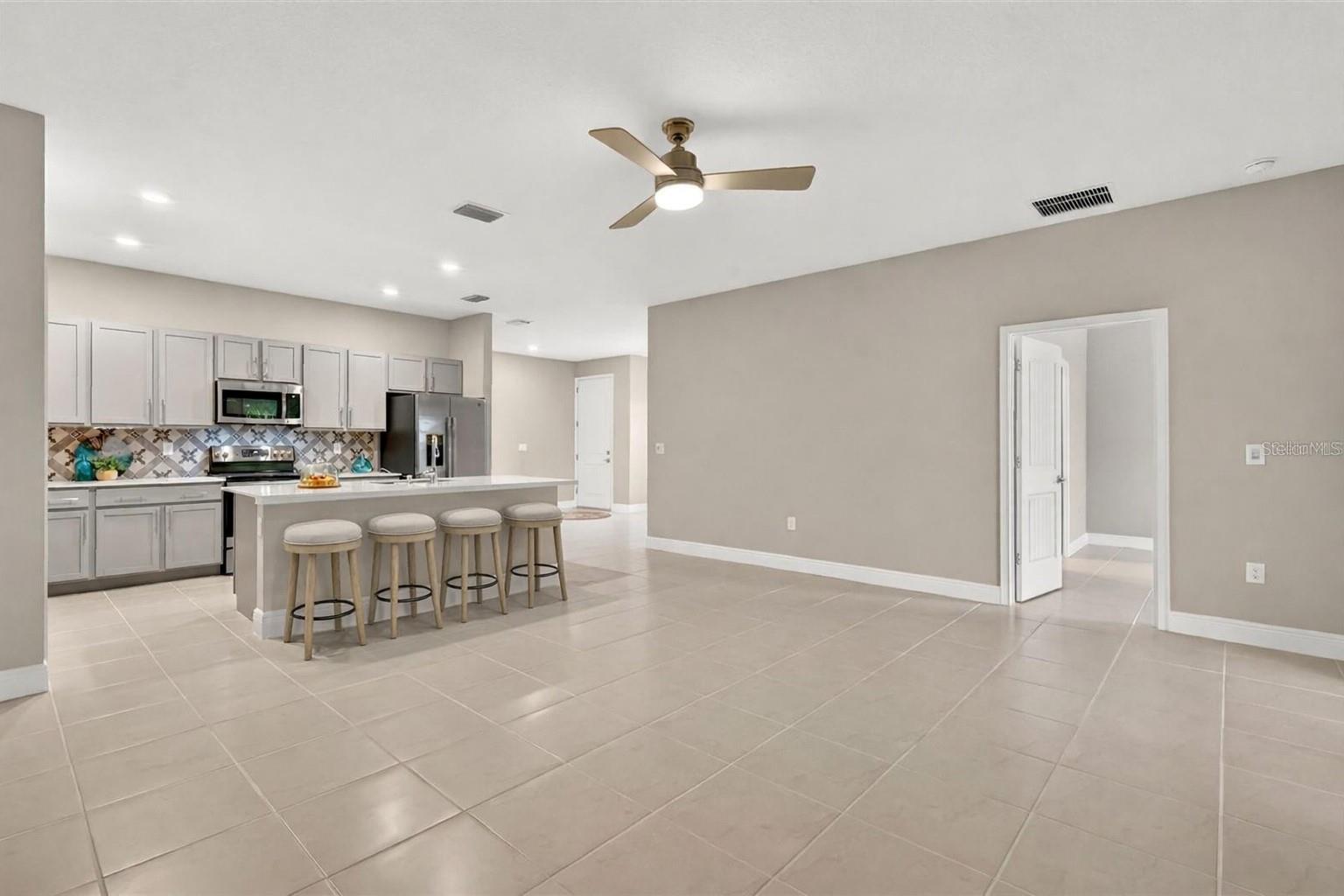 27203 WHITE PLAINS WAY, LEESBURG, FL, 34748