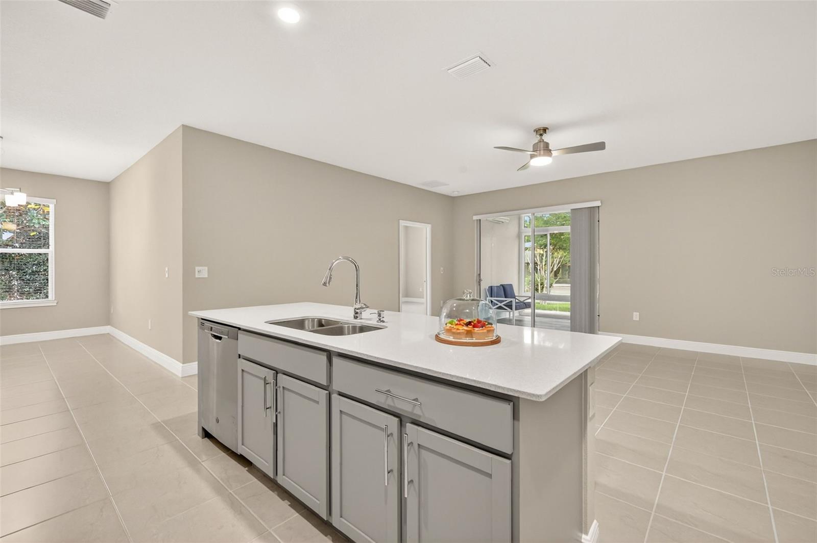 27203 WHITE PLAINS WAY, LEESBURG, FL, 34748
