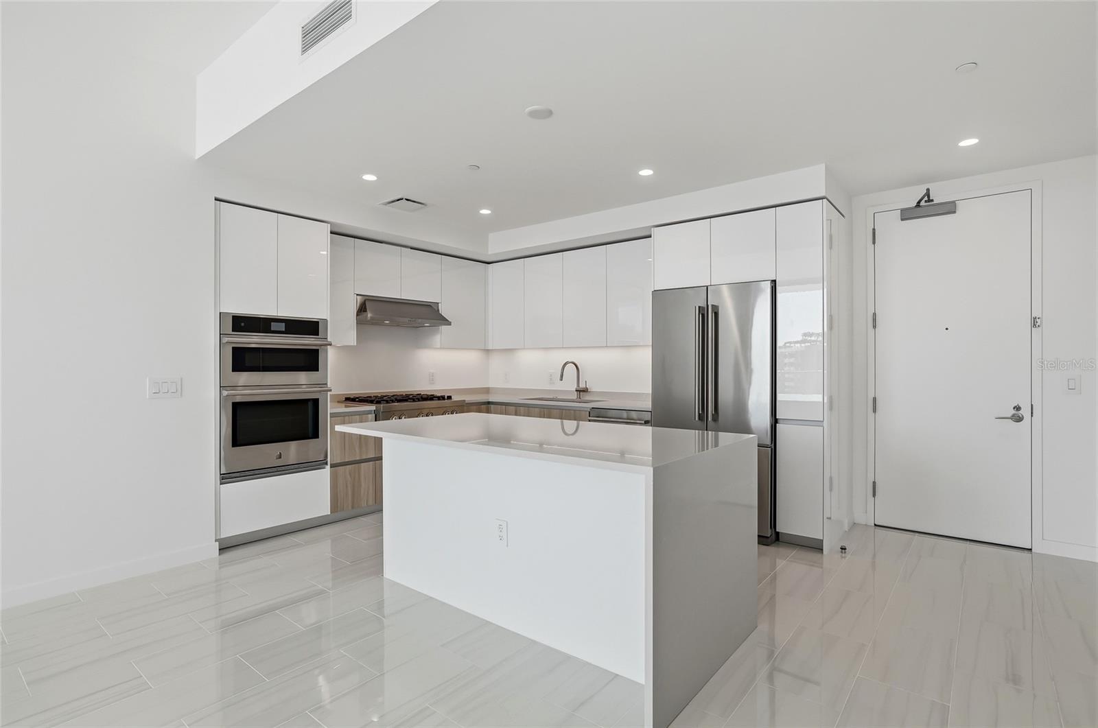400 CENTRAL AVE #505, ST PETERSBURG, FL, 33701