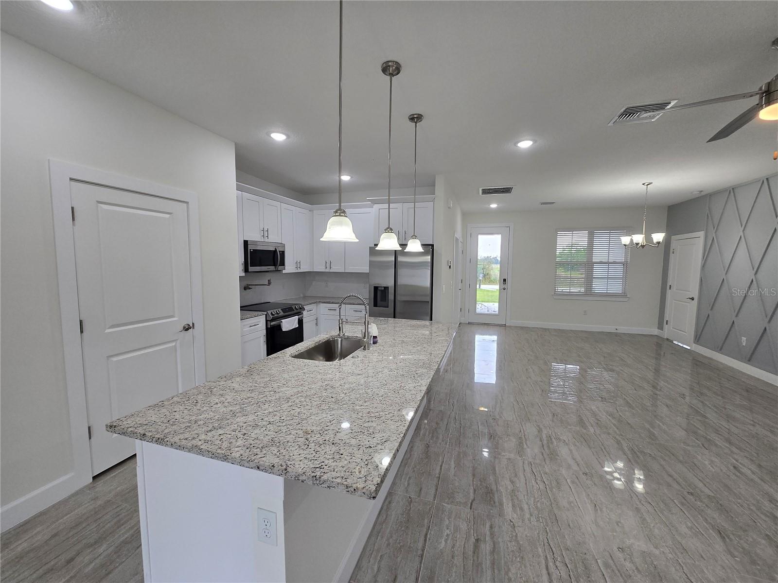 890 E 19TH ST, ST CLOUD, FL, 34769