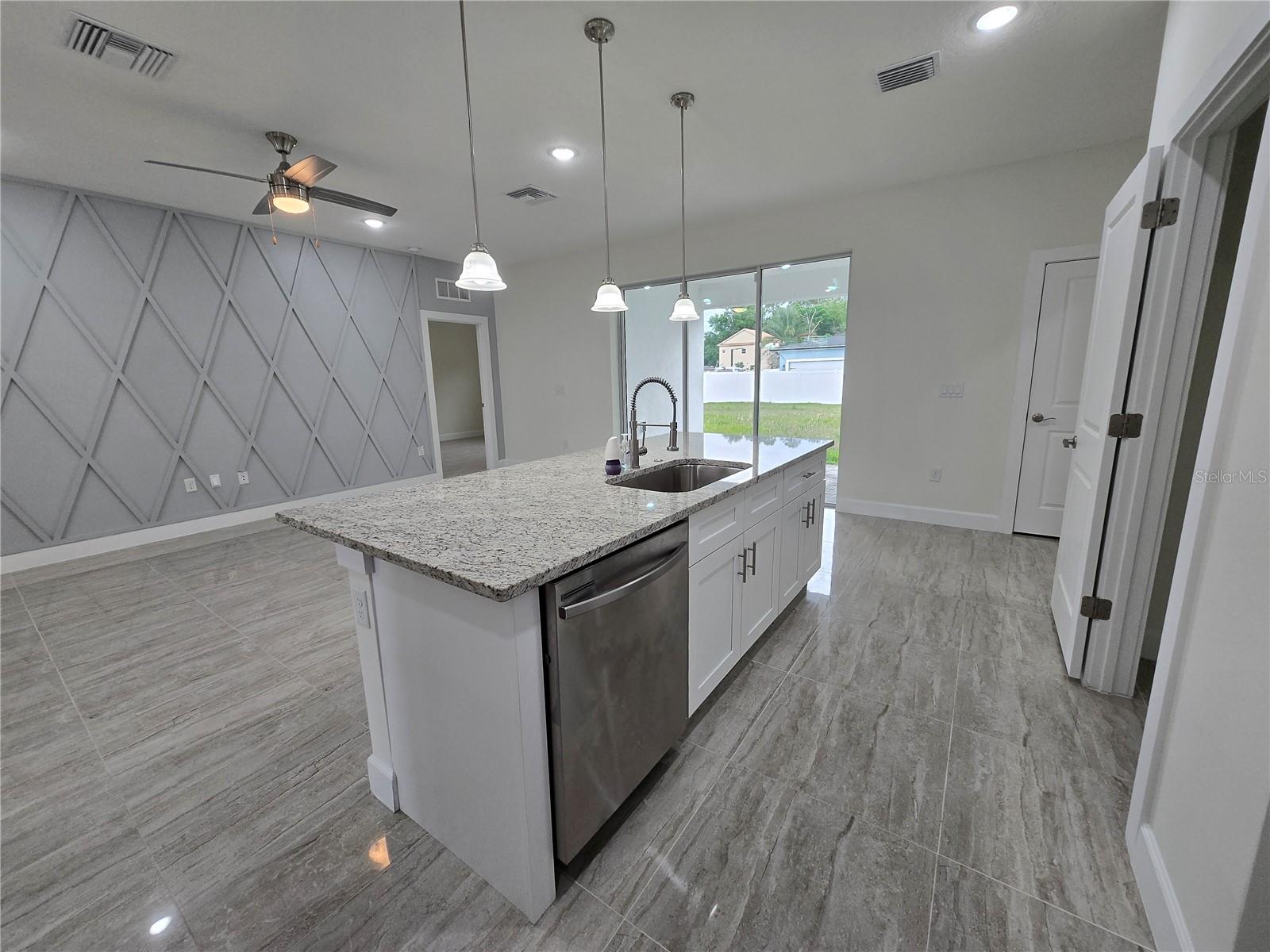 890 E 19TH ST, ST CLOUD, FL, 34769