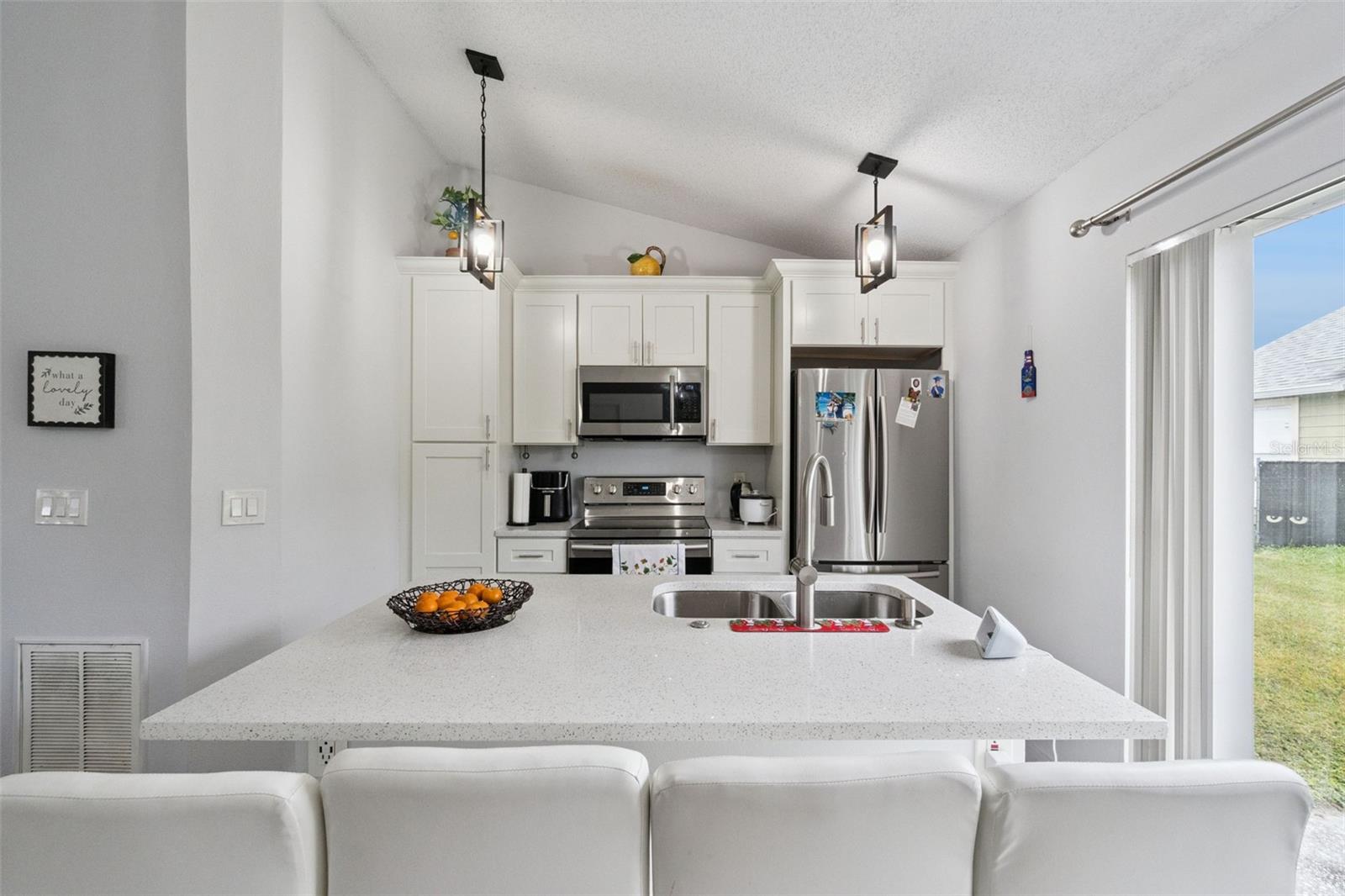 2409 LINCOLNSHIRE CT, KISSIMMEE, FL, 34743