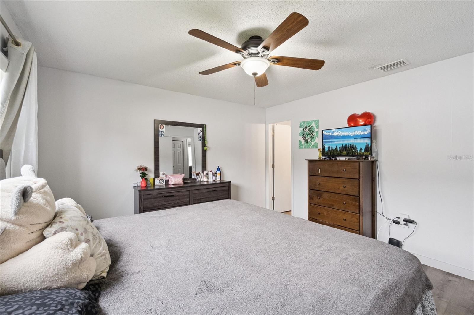 2409 LINCOLNSHIRE CT, KISSIMMEE, FL, 34743