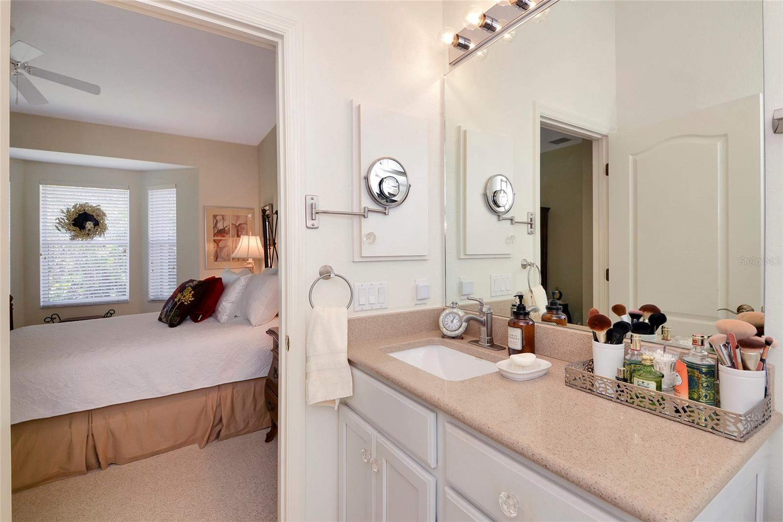 111 AUBURN WOODS CIR, VENICE, FL, 34292