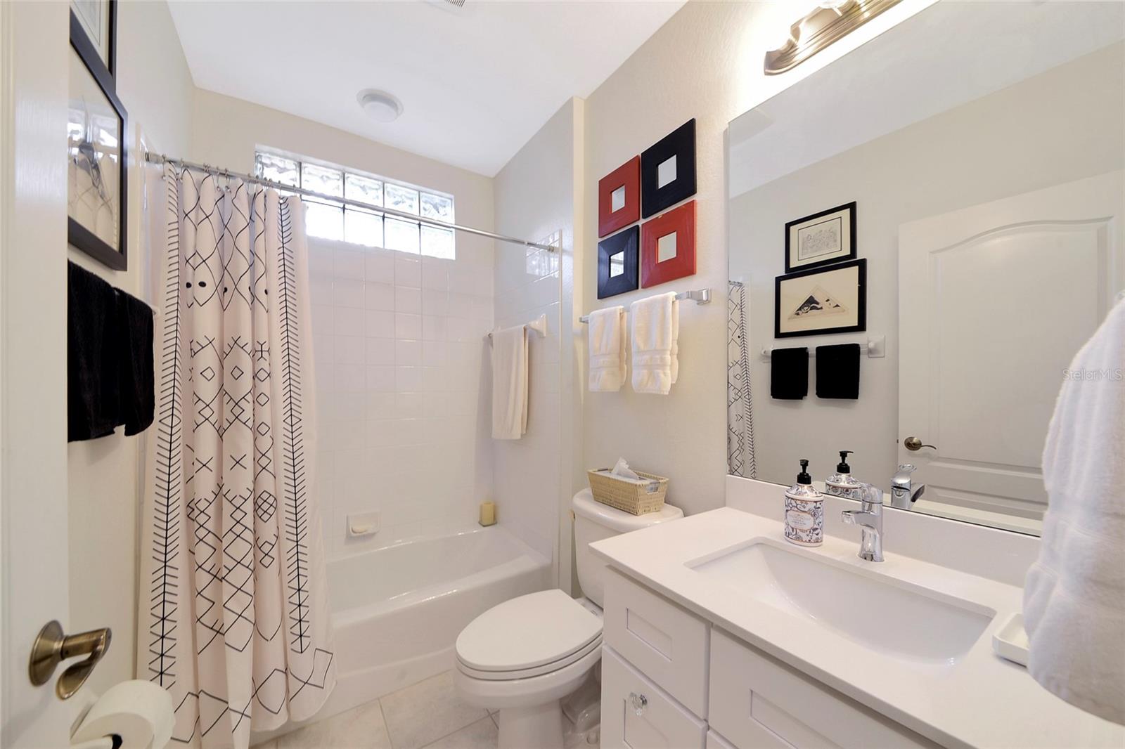 111 AUBURN WOODS CIR, VENICE, FL, 34292