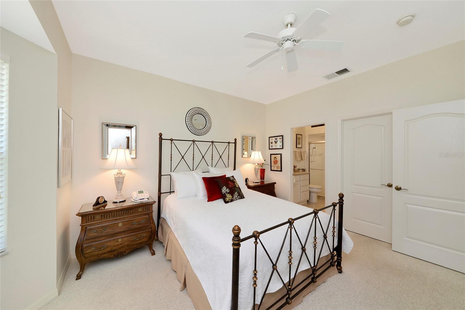 111 AUBURN WOODS CIR, VENICE, FL, 34292