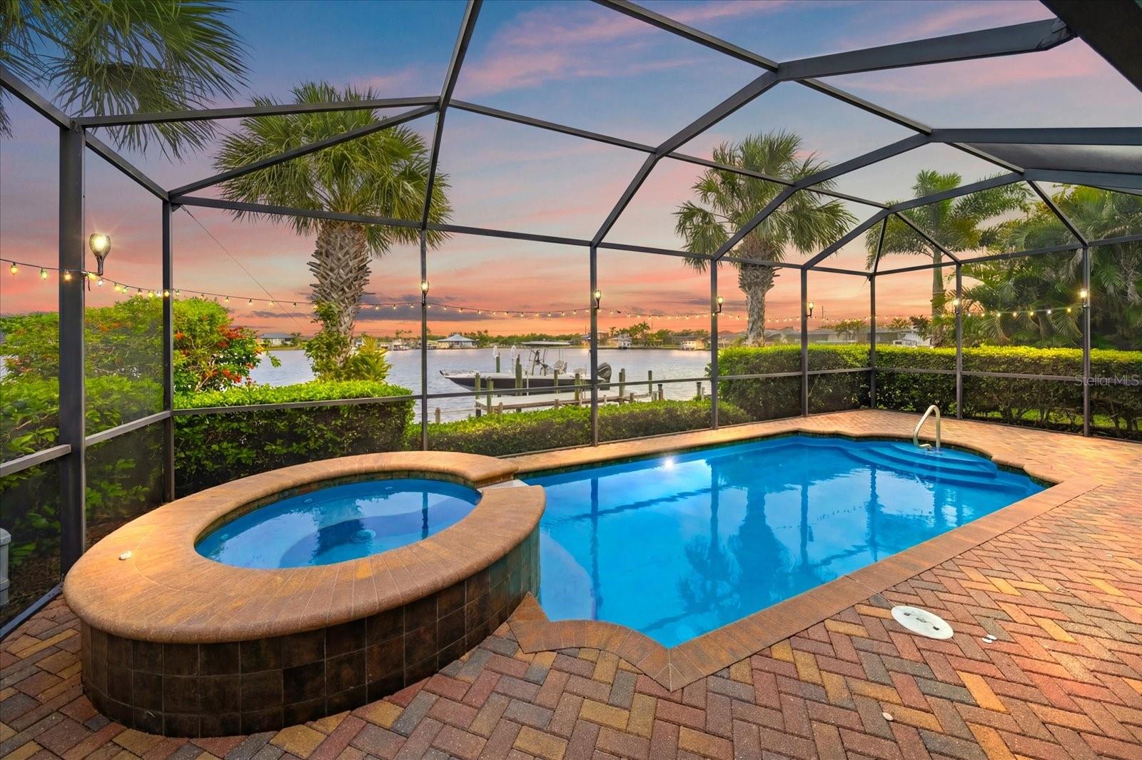5040 LAKE OVERLOOK AVE, BRADENTON, FL, 34208