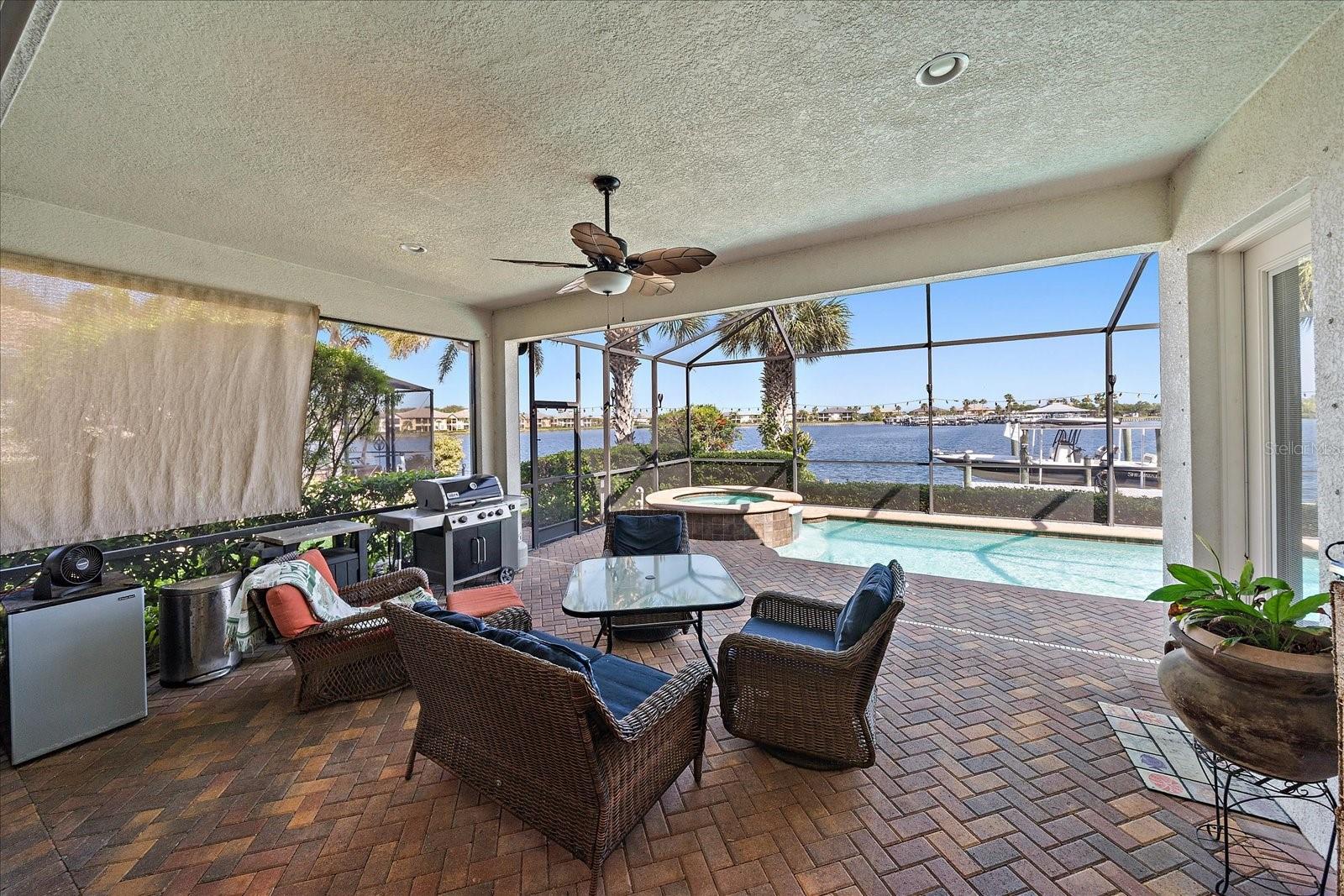 5040 LAKE OVERLOOK AVE, BRADENTON, FL, 34208