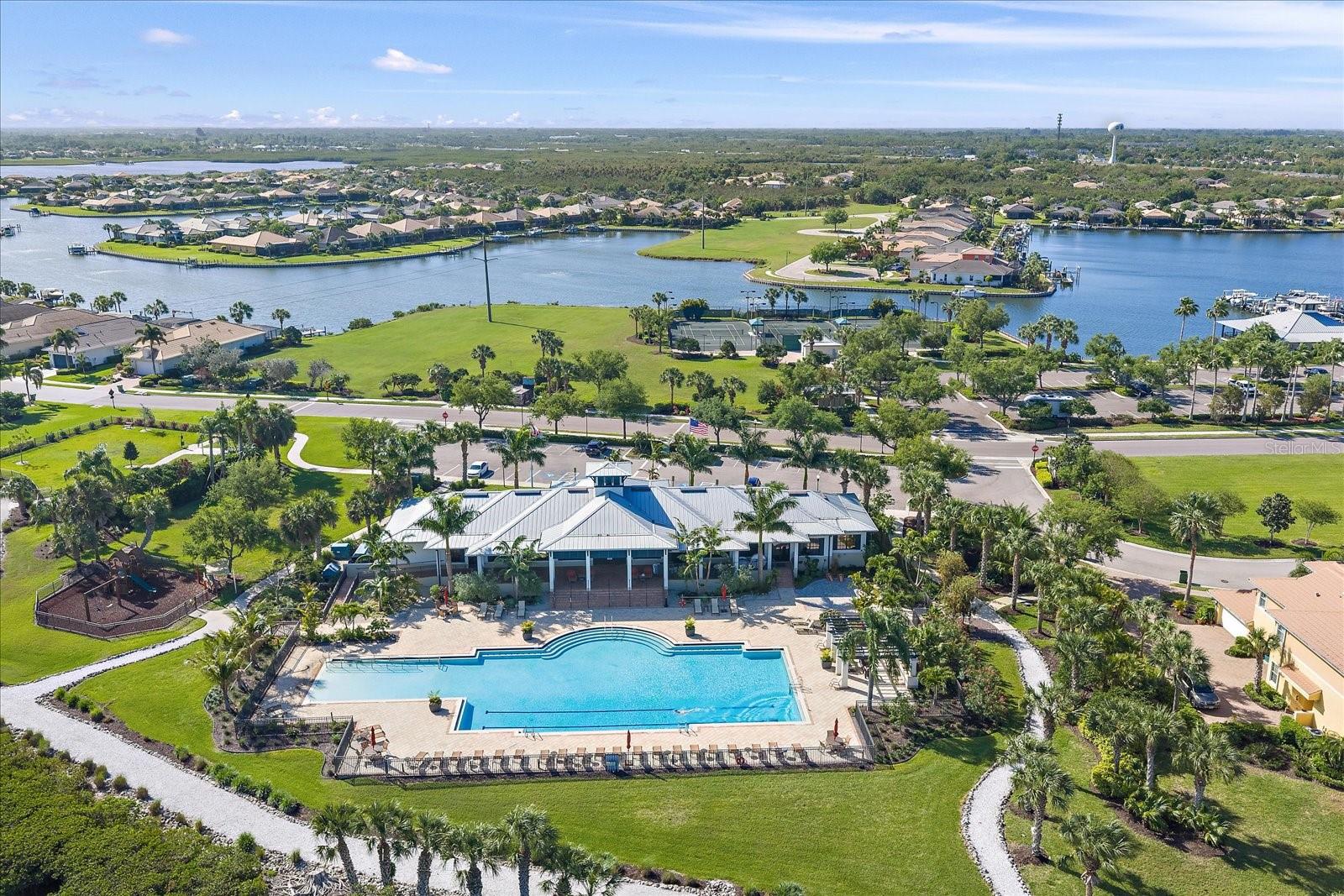 5040 LAKE OVERLOOK AVE, BRADENTON, FL, 34208